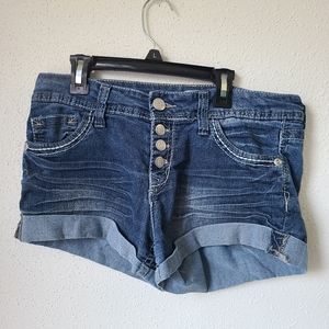 No Boundaries shorts